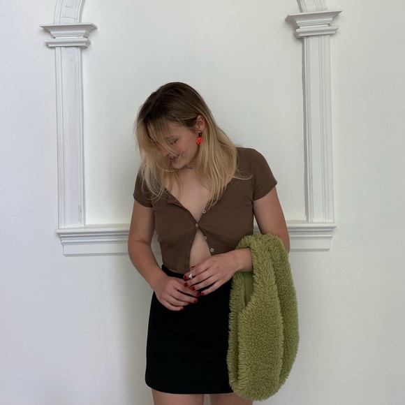 Brandy Melville Brown Cropped Button Up Tee - Picture 2 of 3